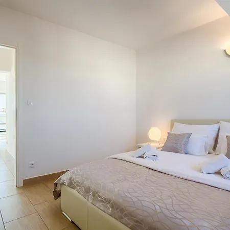 Casa de hóspedes Adriatic Queen 3*