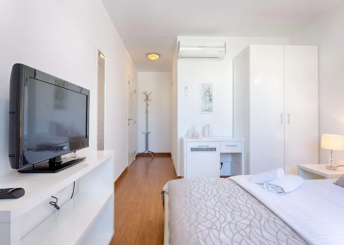 Adriatic Queen Split