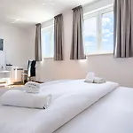 Casa de hóspedes Adriatic Queen 3*