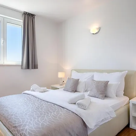 Guest house Adriatic Queen Split