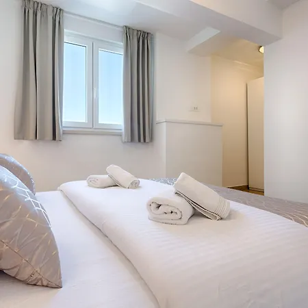 Adriatic Queen 招待所 3*