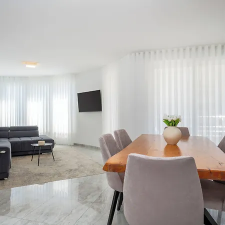 Adriatic Queen 招待所